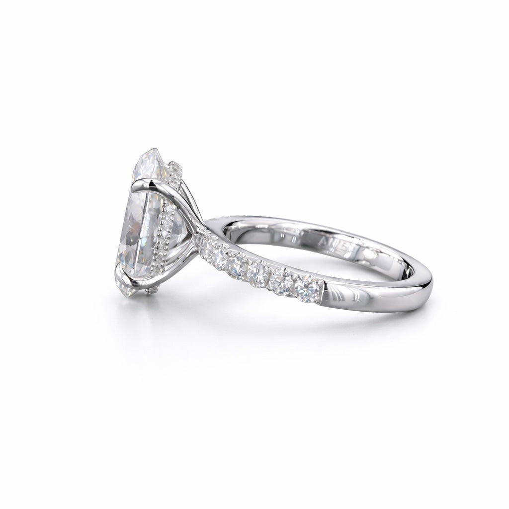 Oval Cut Lab-Grown Diamond Engagement Ring